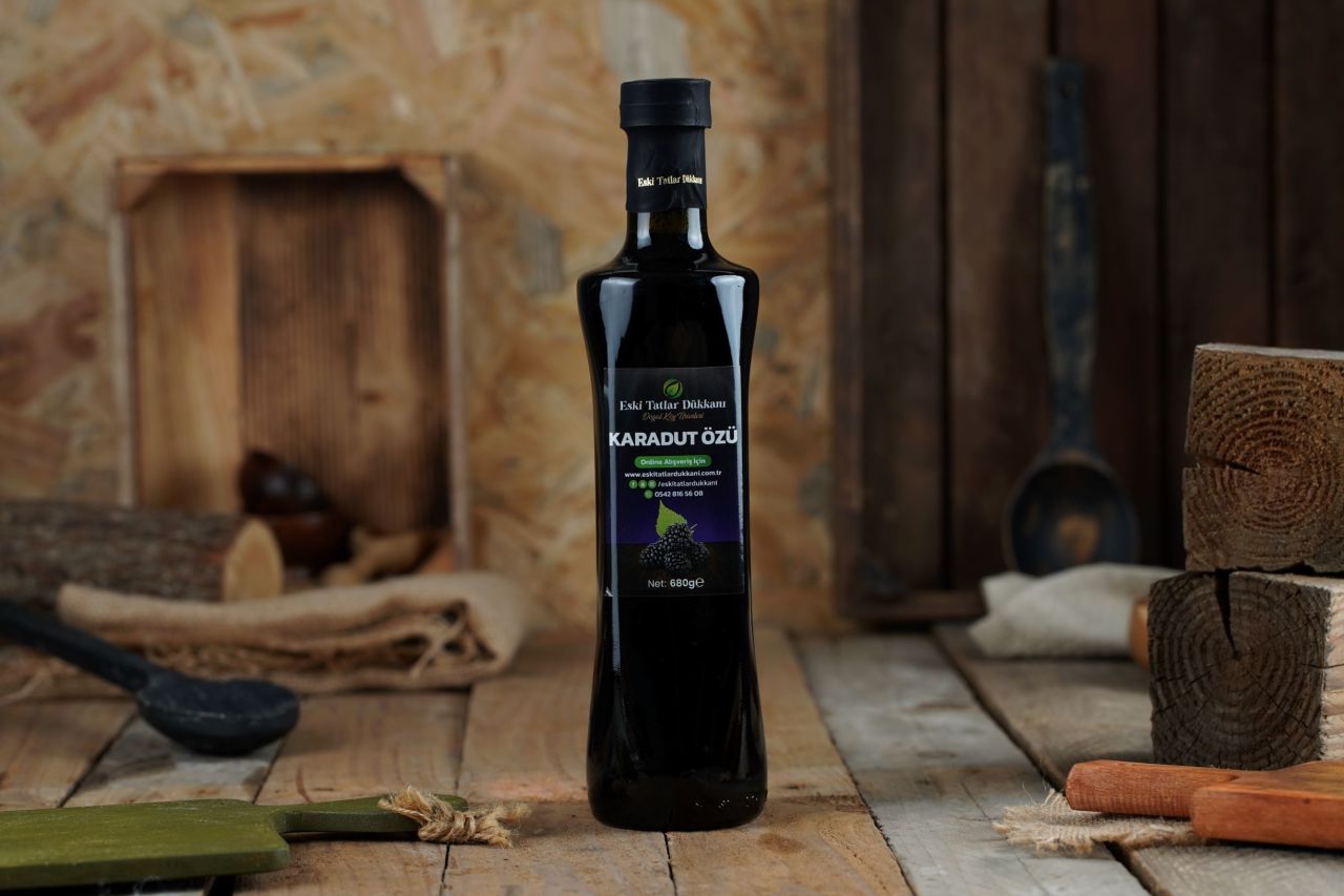 Soğuk Pres Karadut Özü (680 gr)