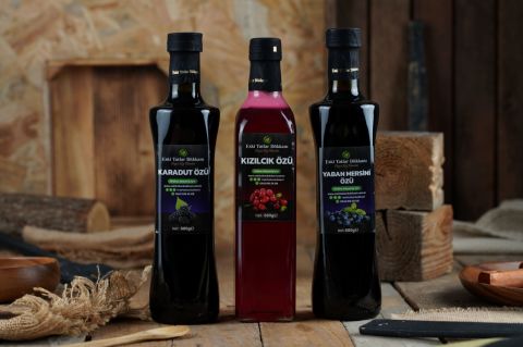 Soğuk Pres Karadut-Yaban Mersini-Kızılcık Özü (680gr)