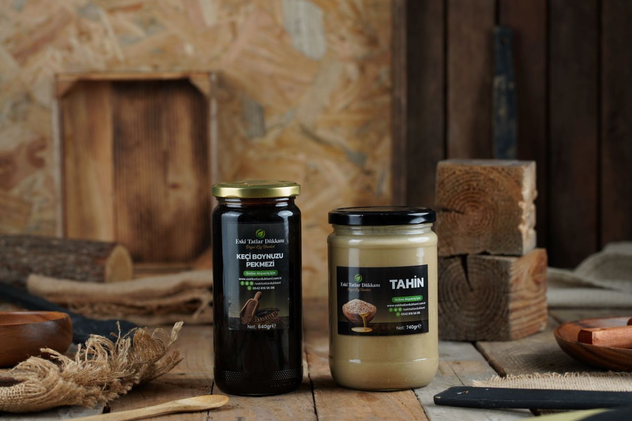 Tahin (740gr) - Soğuk Pres Keçiboynuzu Pekmezi (640gr)